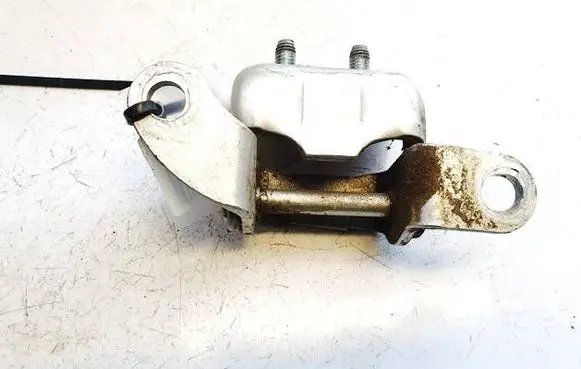 Toyota Corolla E120 E130 Rear door lower hinge 