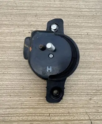 Subaru Outback (BT) Engine mount bracket 41022FL01A