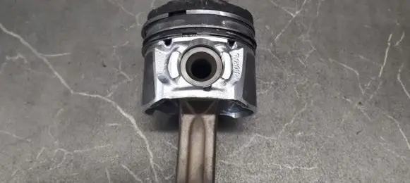 Citroen C4 Grand Picasso Piston 