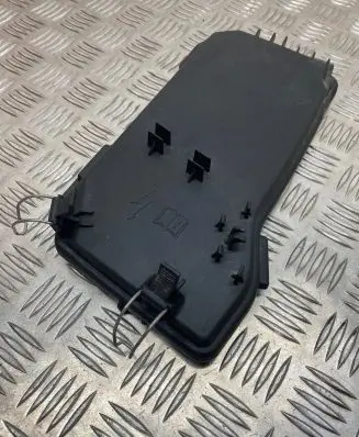 Mercedes-Benz GLK (X204) Fuse box cover A2045400082