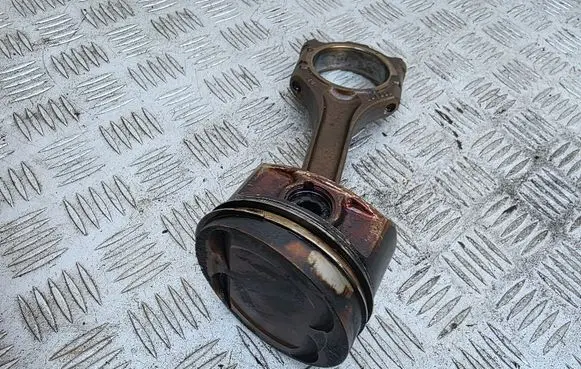 Volkswagen Touareg I Piston with connecting rod 84L88 H0040R R061