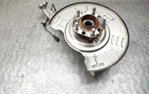 Tesla Model Y Front wheel hub spindle knuckle 118831600F 104412300B 221784B0324R