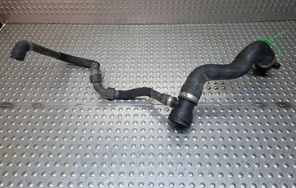 BMW 5 F10 F11 Engine coolant pipe/hose S27705237 7640916