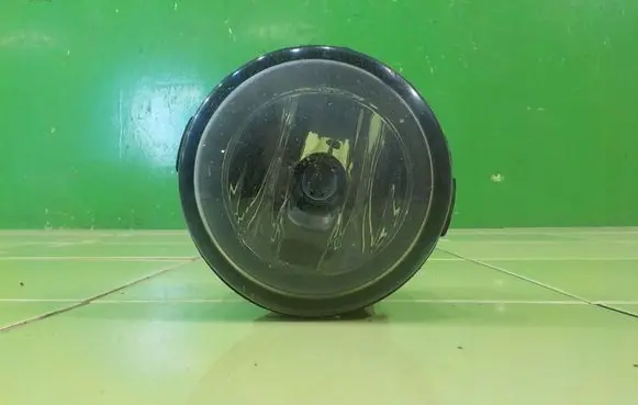 Nissan Juke I F15 Front fog light 89208203 PRAWY