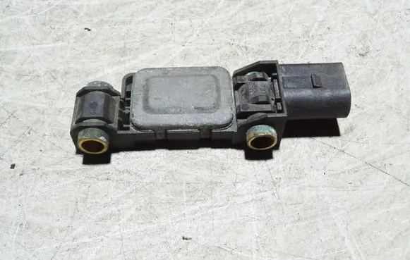 Audi A4 S4 B6 8E 8H Airbag deployment crash/impact sensor 8E0959651