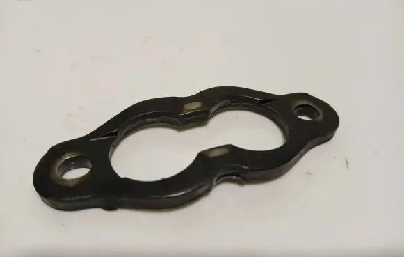 Audi A4 S4 B8 8K Fuel Injector clamp holder