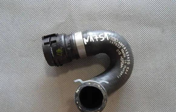Audi Q7 4M Engine coolant pipe/hose 4M0819342Q