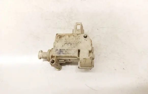 Audi A4 S4 B7 8E 8H Central locking motor 
