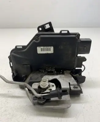 Audi A6 S6 C5 4B Front door lock 4B1837016G