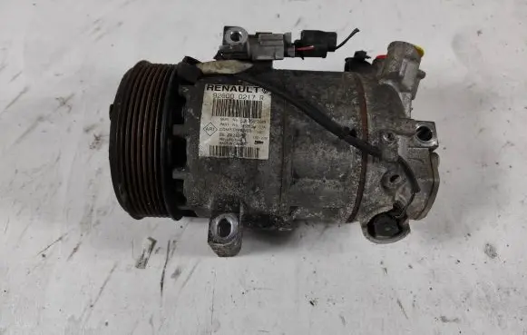 Renault Captur Air conditioning (A/C) compressor (pump) 926000217R Z0012S07A 3043455085