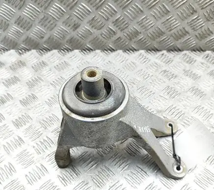 Volkswagen Transporter - Caravelle T6 Engine mount bracket 7E0199849F 7LA199849