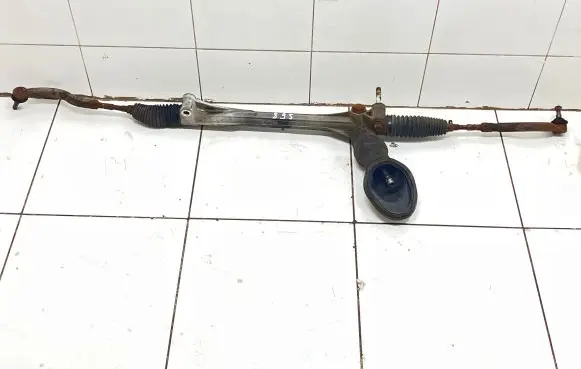 Toyota RAV 4 (XA30) Steering rack NSK0031
