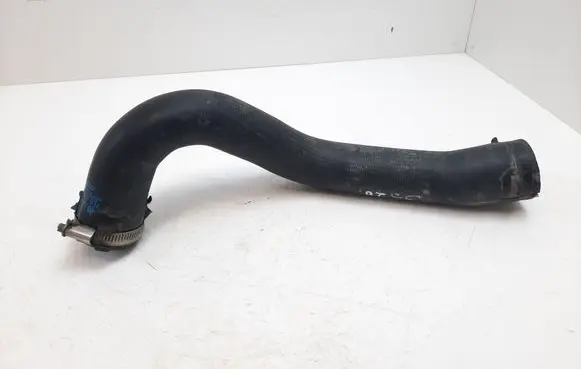 Audi Q7 4L Intercooler hose/pipe 7L6145737B