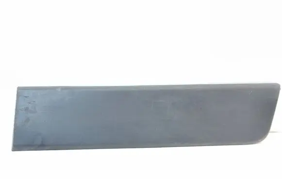 Rear fender molding trim