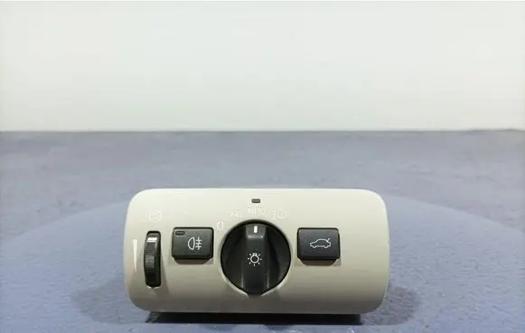Light switch