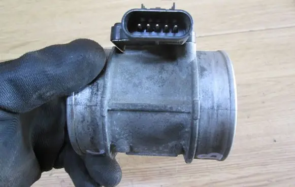 Opel Vectra C Mass air flow meter 12569224 3722 ABCD