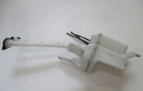 Toyota Hilux (N140, N150, N160, N170) Windshield washer fluid reservoir/tank 85310F4040