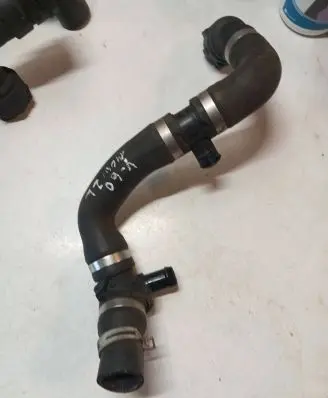 Volvo V40 Engine coolant pipe/hose 207628
