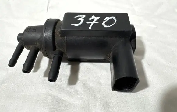 Audi A4 S4 B8 8K Turbo solenoid valve 05990628B 06T033