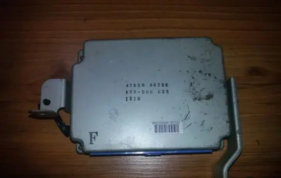 Nissan X-Trail T30 ABS control unit/module 478508h320 a98-000u25