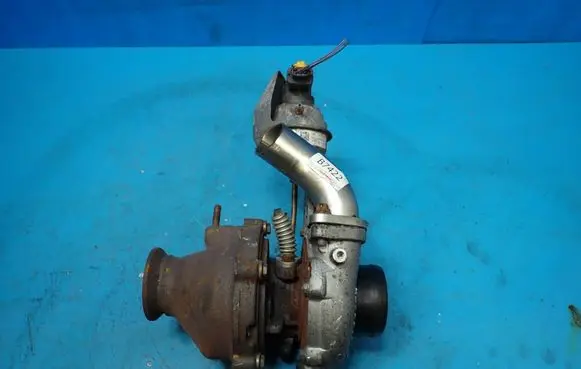Opel Insignia A Turbo 55570748 7861371 N1005473R