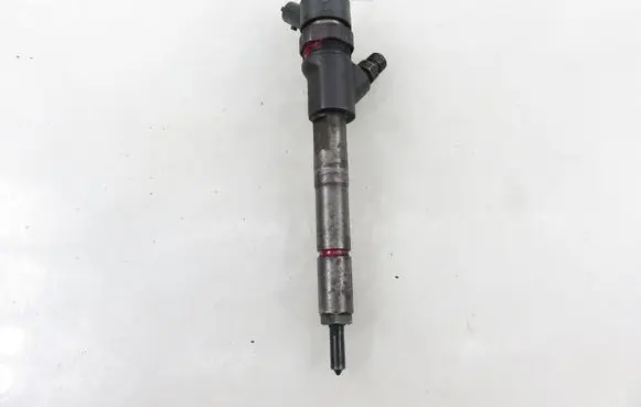 Toyota Yaris Fuel injector 2367033010 0445110085