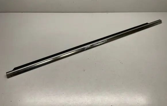 Mercedes-Benz GL X166 Front door glass trim molding A1667250165 1667250165