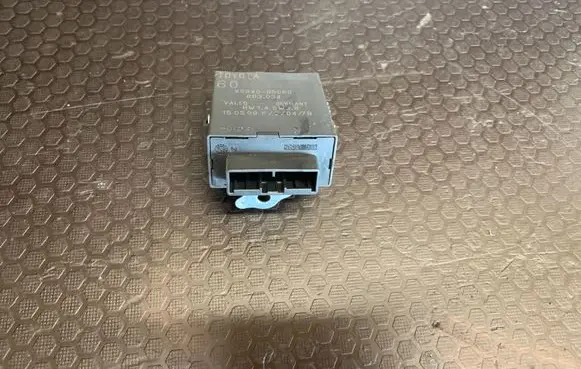 Toyota Avensis T270 Window wiper relay 8594005060 603034 150509F