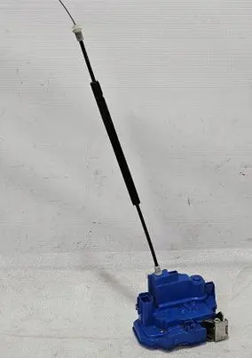 Fiat 500L Front door lock 520181180