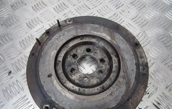 Volkswagen Polo III 6N 6N2 6NF Flywheel