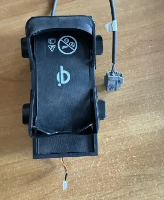 Toyota RAV 4 (XA40) Wireless charging module 2410102B