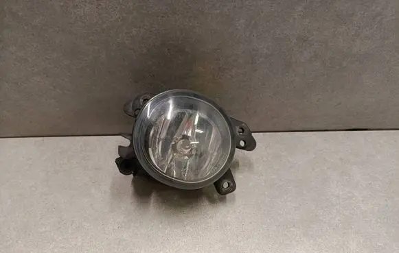 Mercedes-Benz ML W164 Front fog light 0305076002 A2518200856