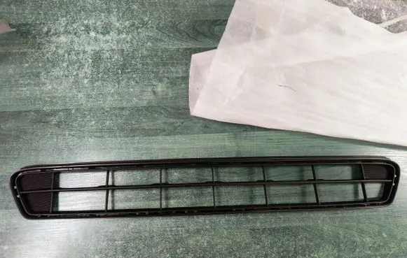 Subaru XV I Front bumper lower grill 57731FL110