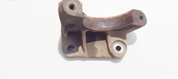 Volvo V70 Engine mounting bracket 9143465