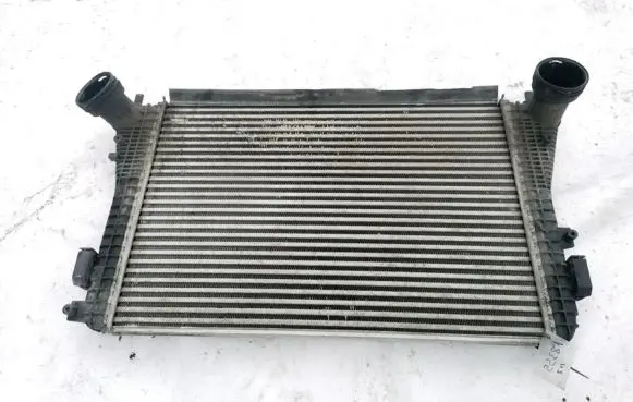 Volkswagen PASSAT B6 Intercooler radiator 3C0145805P