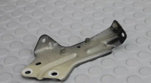 Nissan Qashqai J12 Fender mounting bracket NISSAN641C36UA0A 641C36UA0A