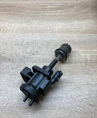 Mercedes-Benz ML W163 Vacuum valve A0005450427