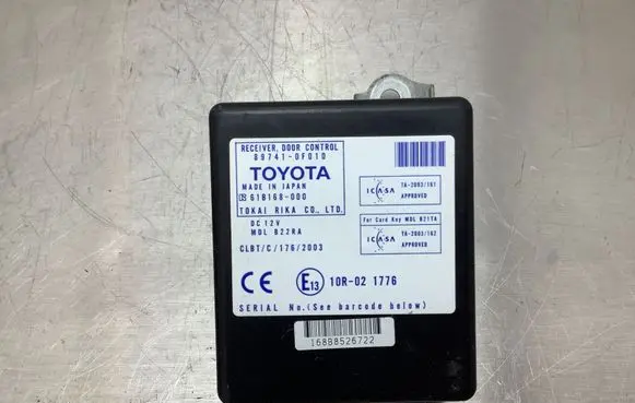 Toyota Corolla Verso AR10 Door control unit/module 897410F010 168B8526722 10R021776