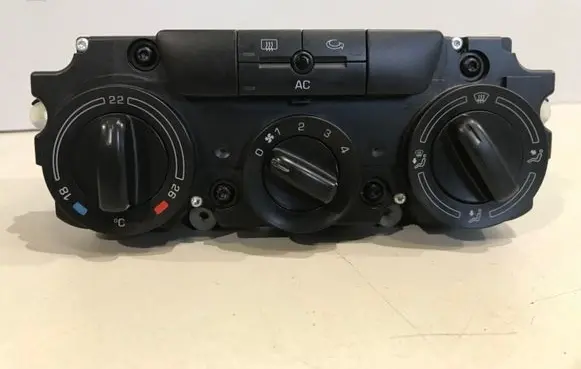 Skoda Octavia Mk2 (1Z) Climate control unit
