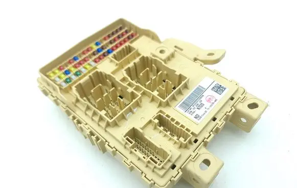 Hyundai Tucson IV NX4 Fuse module 91950N7020