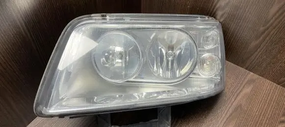 Volkswagen Transporter - Caravelle T5 Headlight/headlamp 0301195201 7H1941017N