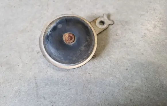 Mitsubishi L200 Horn signal