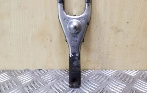 Hyundai i40 Clutch release arm fork 4143023200