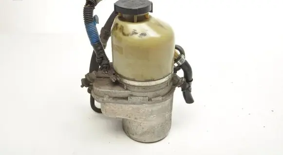 Opel Meriva B Power steering pump 