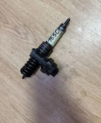 Seat Alhambra (Mk1) Fuel injector 0414720029 038130073AC