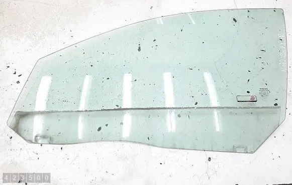 Volvo V70 Front door window glass four-door 43R001106 E000186 DOT57M53AS2