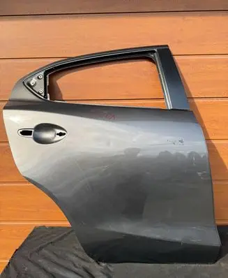 Mazda 2 Rear door
