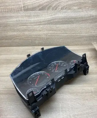 Speedometer (instrument cluster)