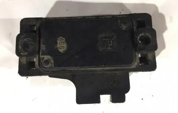 Opel Omega B1 Air pressure sensor 8762300