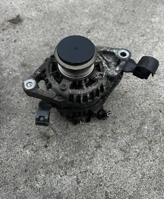 Toyota Aygo AB40 Generator/alternator 270600Q180